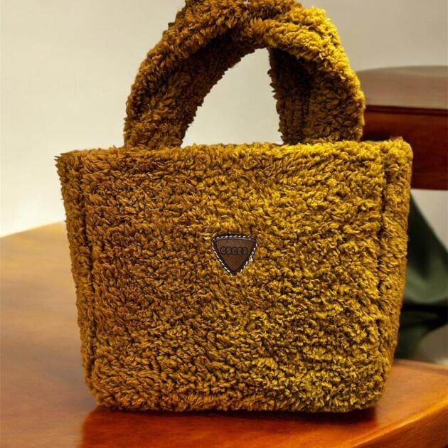 fur cross bag