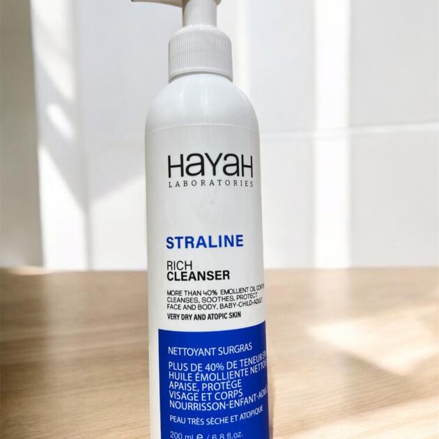 Hyah straline facial cleanser