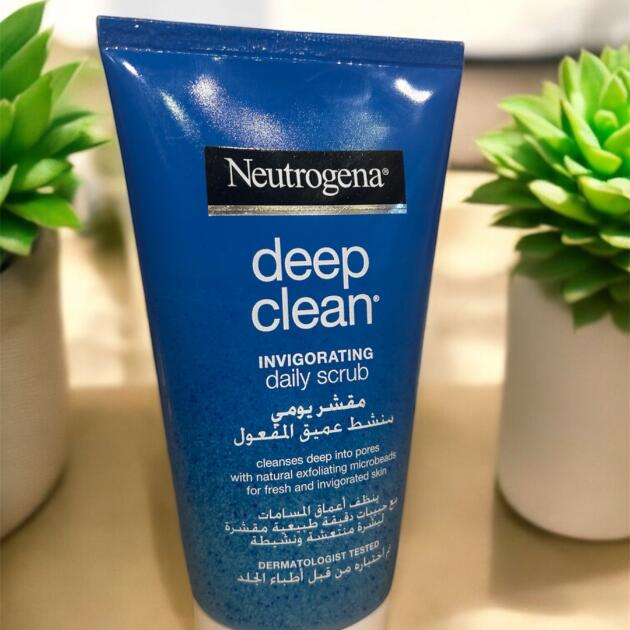 Neutrogena deep clean scrub