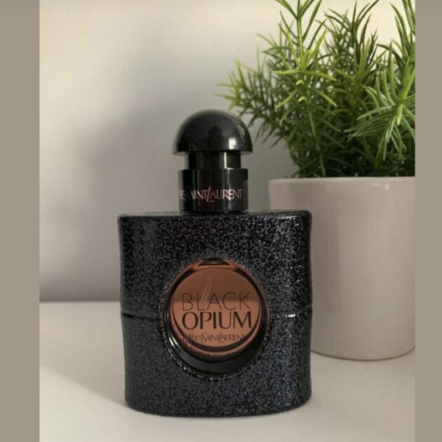 BLACK OPIUM